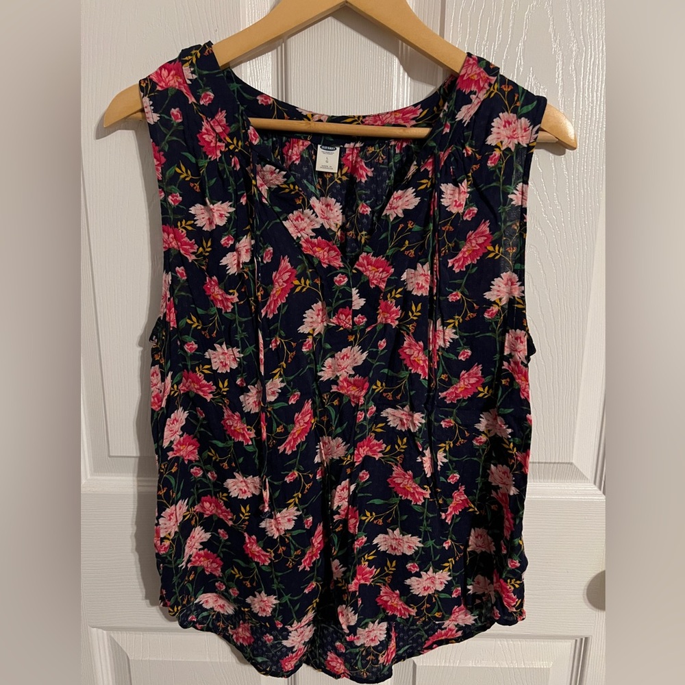 Old Navy | Blue and Pink Floral V-Neck Tank Top | Size L